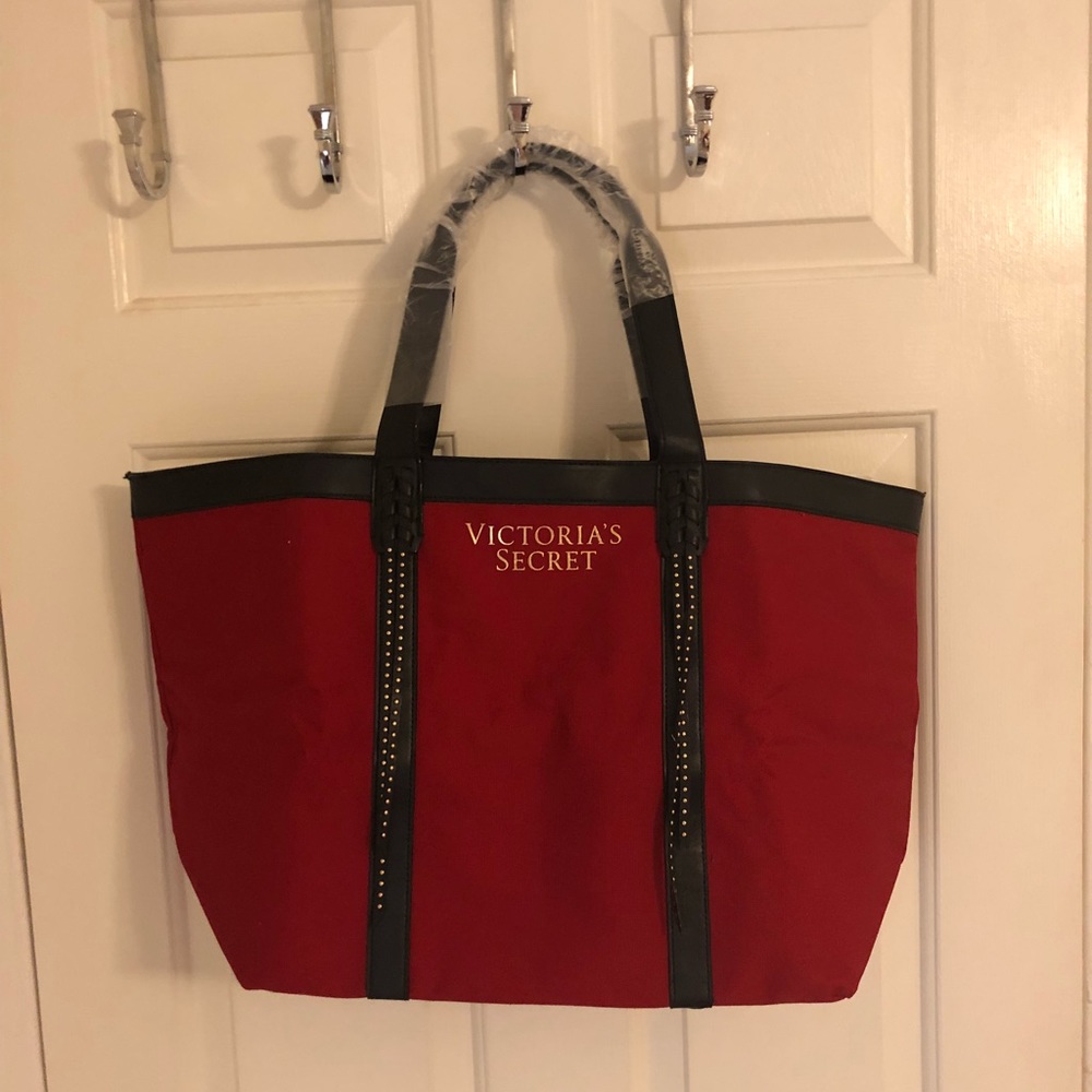 Victoria’s Secret tote bag